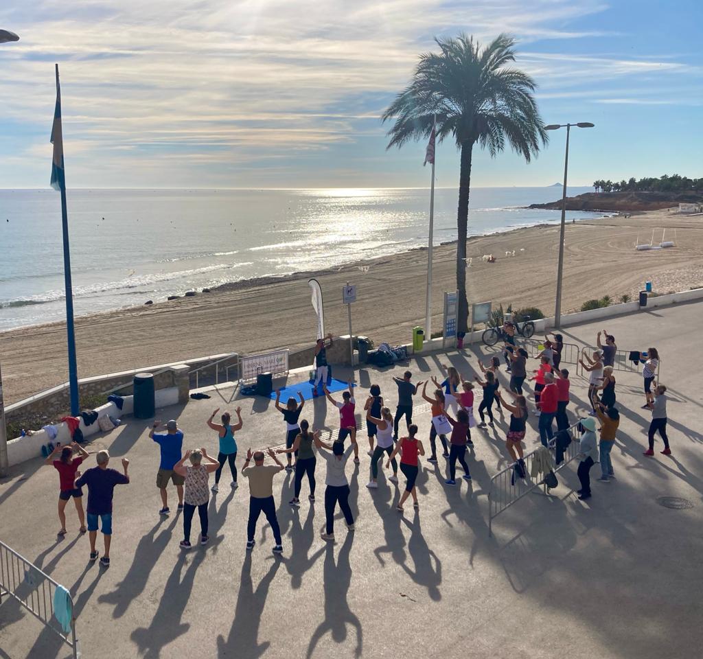 bailes_latinos_hibernis_mare_playa_invierno