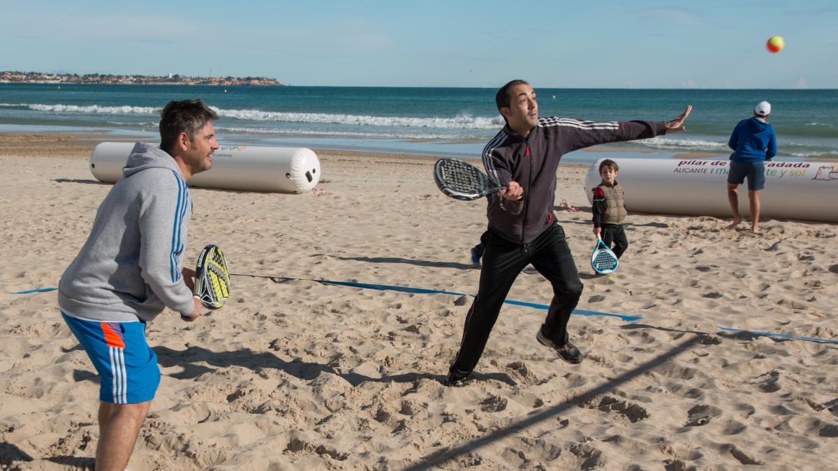 hibernis mare playa invierno pilar de la horadada mil palmeras tenis playa