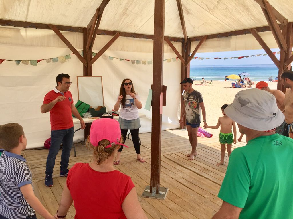 bilingual meeting point hibernis mare mil palmeras pilar de la horadad