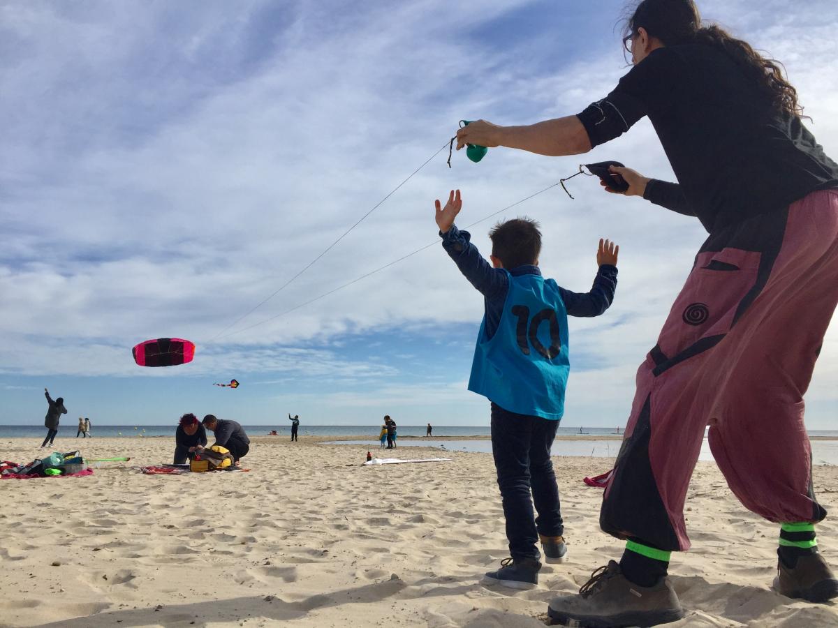 meeting point cometas hibernis mare mil palmeras pilar de la horadada playa de invierno
