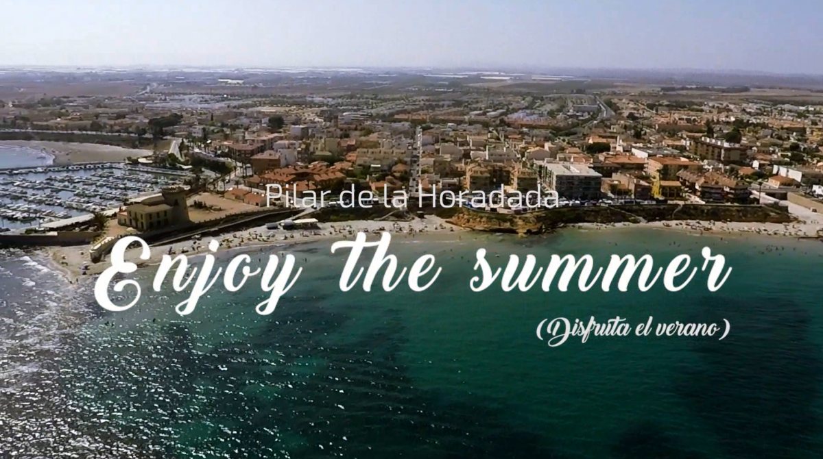 enjoy the summer pilar de la horadada