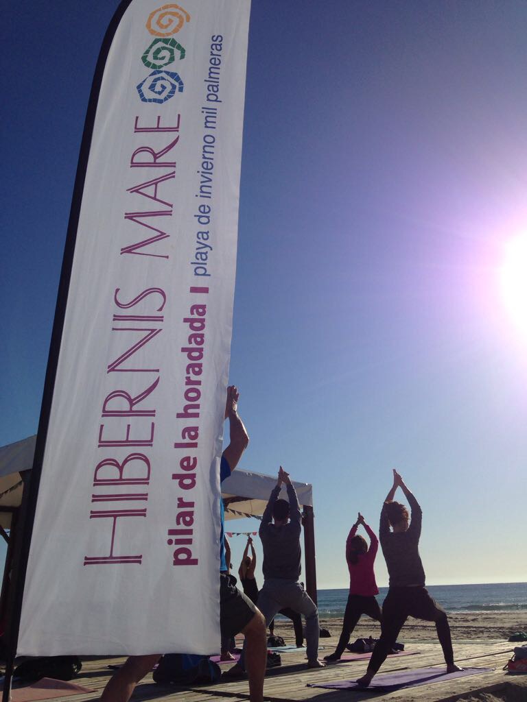 hibernis mare playa invierno pilar de la horadada mil palmeras hatha yoga