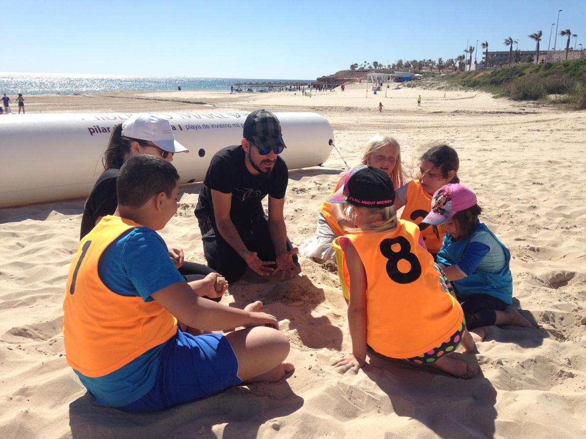 hibernis mare playa invierno pilar de la horadada mil palmeras ludoteca