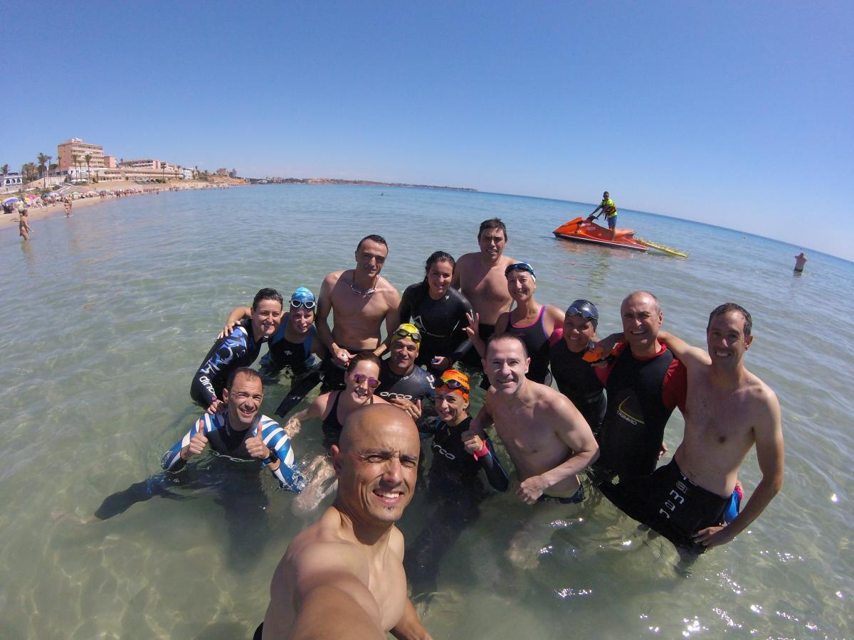 swimmers meeting point hibernis mare mil palmeras pilar de la horadad