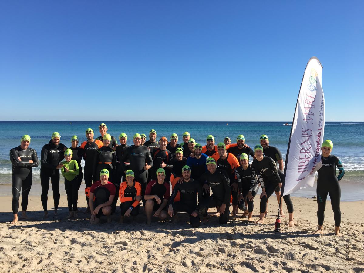 swimmers meeting point hibernis mare mil palmeras pilar de la horadad