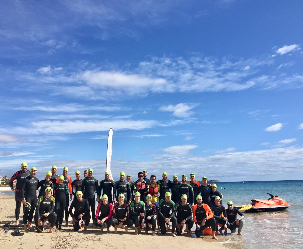 swimmers meeting point hibernis mare mil palmeras pilar de la horadad