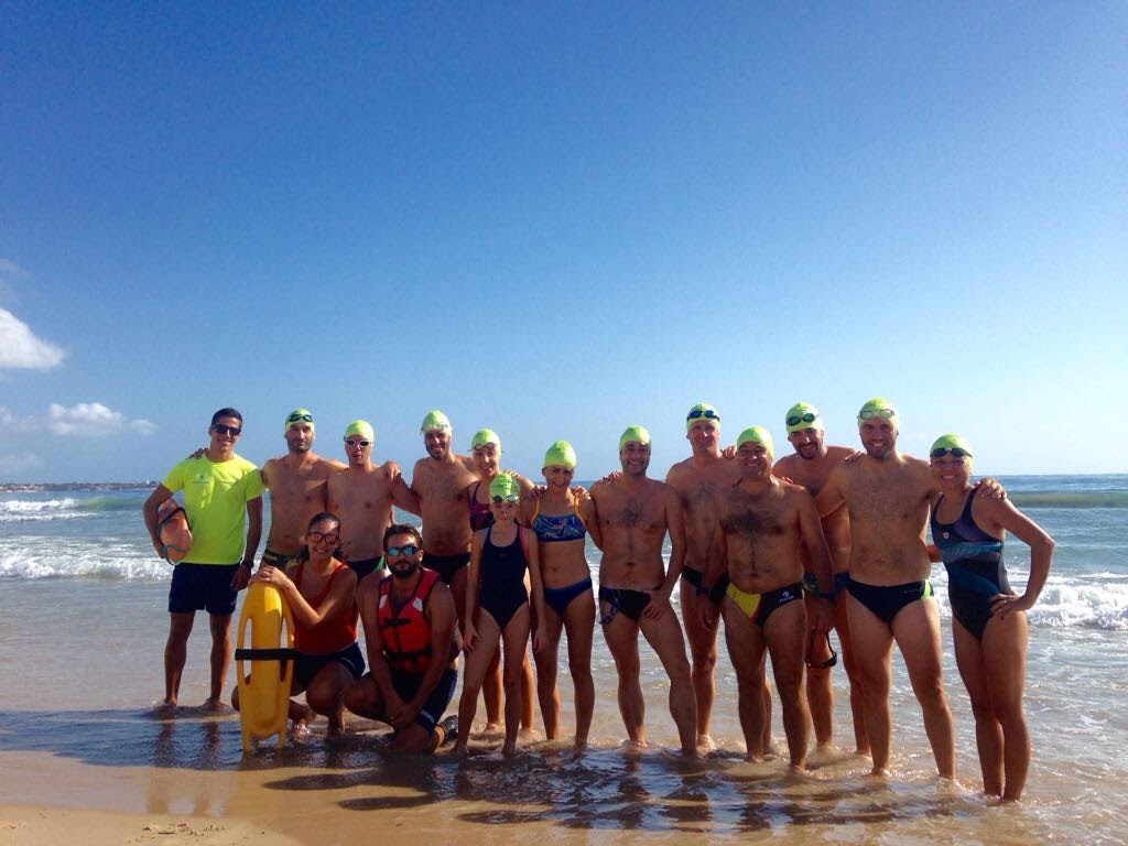 swimmers meeting point hibernis mare mil palmeras pilar de la horadad