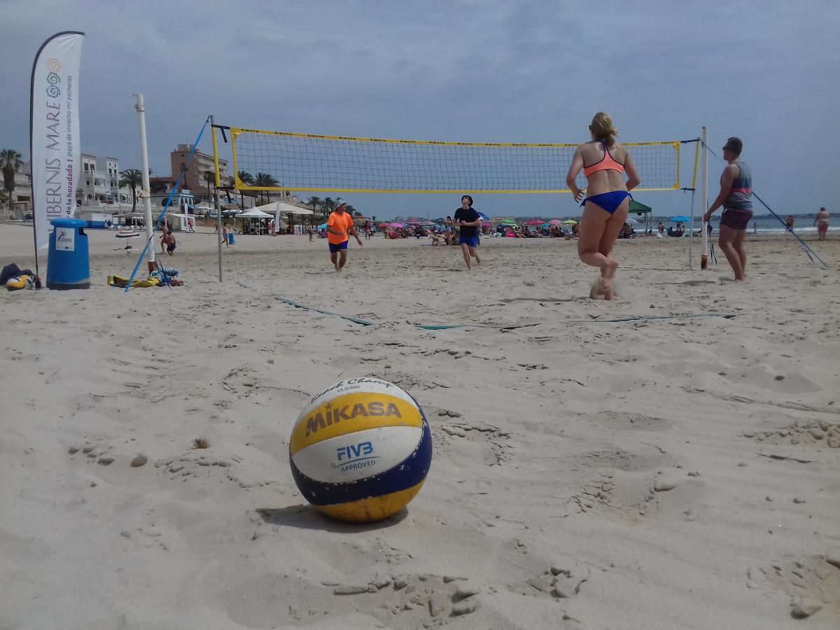 voley playa hibernis mare mil palmeras pilar de la horadada playa de invierno