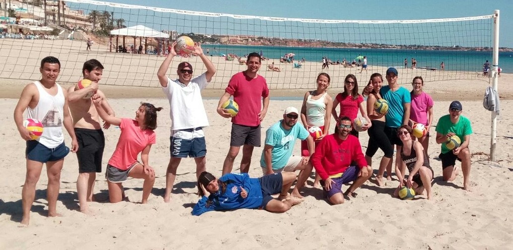 hibernis mare playa invierno pilar de la horadada mil palmeras voley