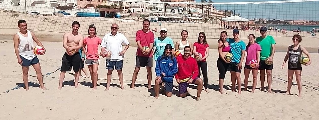 hibernis mare playa invierno pilar de la horadada mil palmeras voley