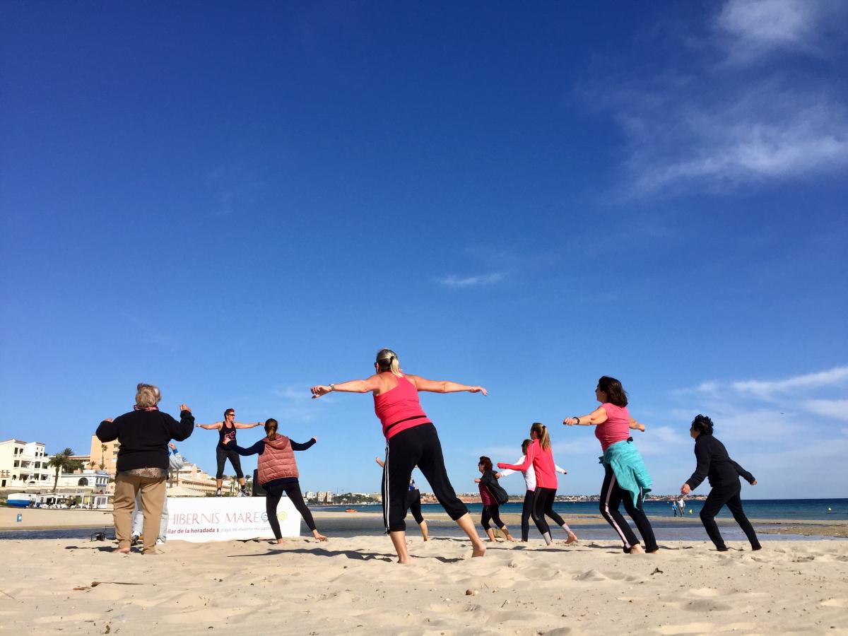 zumba hibernis mare mil palmeras pilar de la horadada playa de invierno